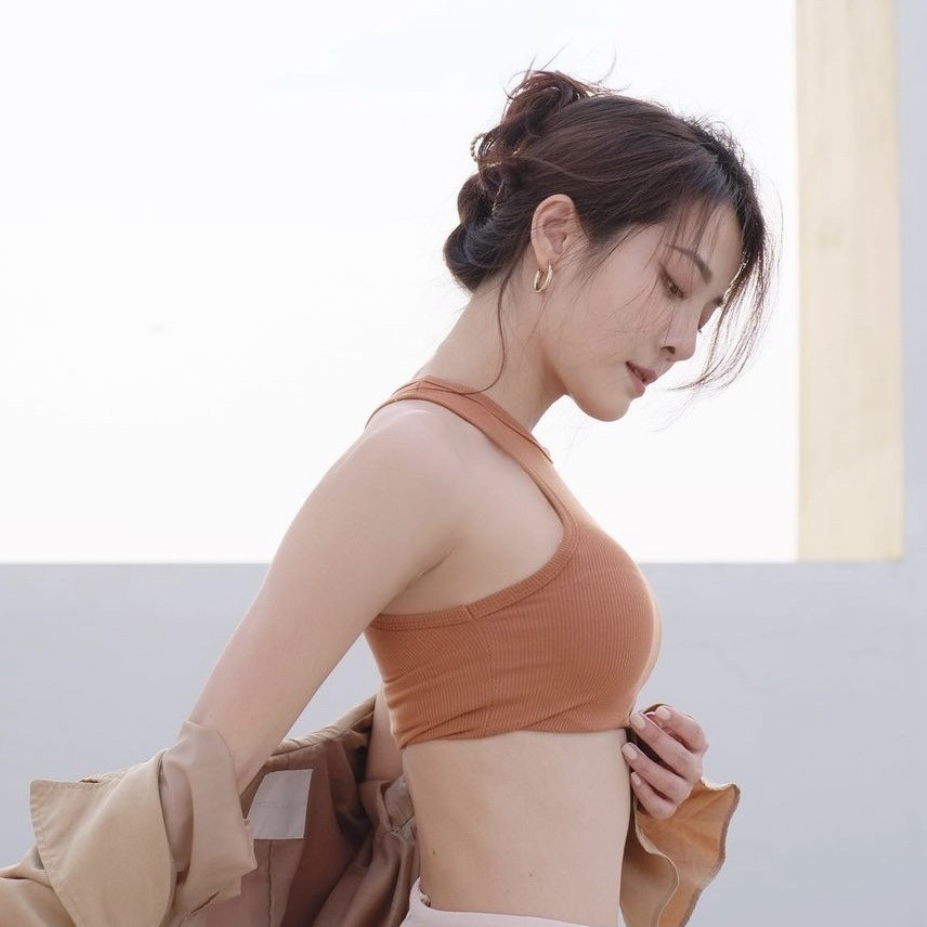 对房地产市场有深入了解 具有社交媒体营销技能，打电话打爆免费尤其是抖音平台 优秀的沟通和人际交往能力 良好的谈判和客户服务技能 获得抖音官方认证的代理人资格 潜在收入